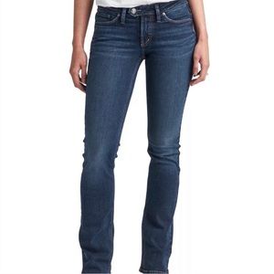 SILVER JEANS - Tuesday Low Rise Slim Bootcut Jeans
Size 28